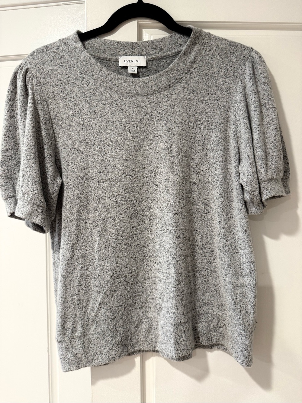 Evereve Light Heather Gray Puff Sleeve knit Top